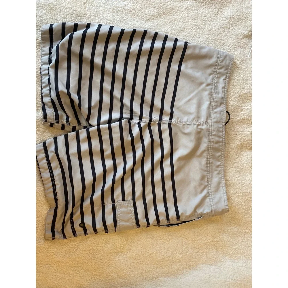 Old Navy Mens Board Shorts Gray Navy Blue Striped Swim Trunks XL Side‎ Pocket